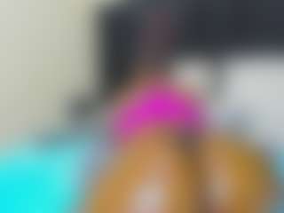 Live cam show with Cutie-bootie - Ebony Teen (18+) on justonemore.cc