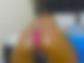 Cutie-bootie's Live Sex Cam Show