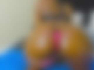 Cutie-bootie's Live Sex Cam Show