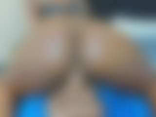 Cutie-bootie's Live Sex Cam Show