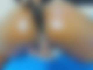 Cutie-bootie's Live Sex Cam Show