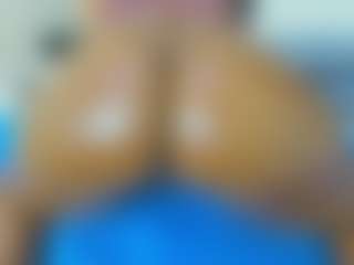 Live cam show with Cutie-bootie - Strip Black on Camsoda