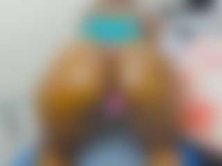 Cutie-bootie's Live Sex Cam Show