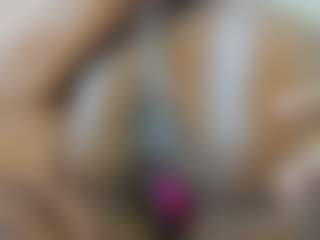 Cutie-bootie's Live Sex Cam Show