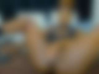 Cutie-bootie's Live Sex Cam Show