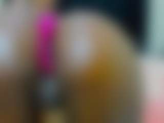 Cutie-bootie's Live Sex Cam Show
