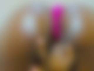 Live cam show with Cutie-bootie - HD on Camsoda