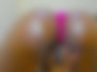 Cutie-bootie's Live Sex Cam Show