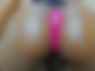 Live cam show with Cutie-bootie - HD on Uber Horny