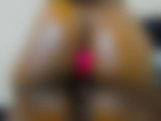 Cutie-bootie's Live Sex Cam Show