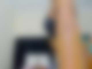 Cutie-bootie's Live Sex Cam Show