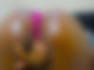 Cutie-bootie's Live Sex Cam Show