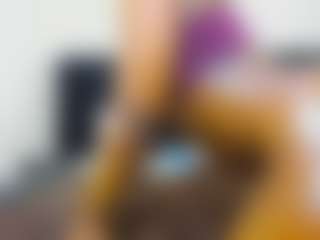Cutie-bootie's Live Sex Cam Show
