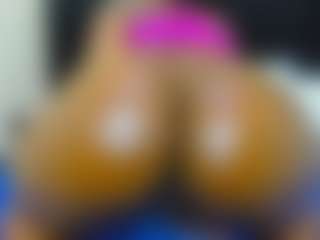 Cutie-bootie's Live Sex Cam Show