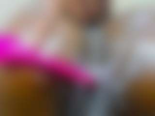 Cutie-bootie's Live Sex Cam Show