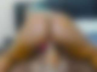 Cutie-bootie's Live Sex Cam Show
