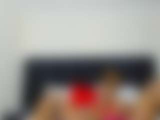 Live-Cam-Show mit Cutie-bootie - Ebony Shaved Pussy auf Camsoda