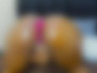 Cutie-bootie's Live Sex Cam Show