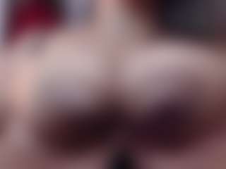 Live cam show with LunaxxxCandy - Play on Camsoda