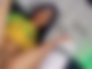 Live cam show with aliz-free - Smoking on Camsoda