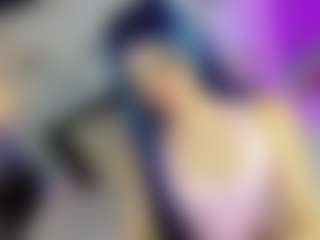 Live cam show with aliz-free - Tease on https://playwithruby.com