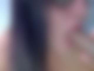LindaBr75 MILF webcam performer live streaming
