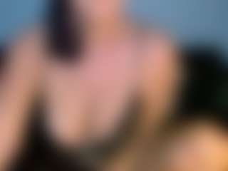 LindaBr75 MILF webcam performer live streaming