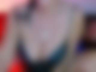 Live cam show with LindaBr75 - Interactivetoy Granny on Camversity