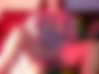 Live cam show with LindaBr75 - Tease on Milfs Live