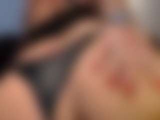 Live cam show with LindaBr75 - Orgasm on Milfs Live