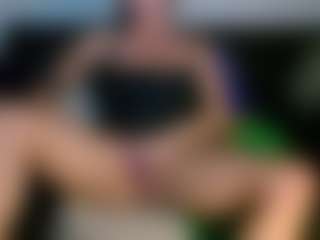 LindaBr75's Live Sex Cam Show