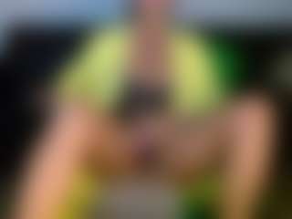 LindaBr75's Live Sex Cam Show