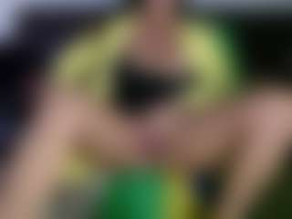 LindaBr75's Live Sex Cam Show