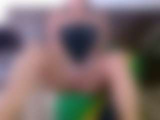 Live cam show with LindaBr75 - Granny on xxxlivecams.org