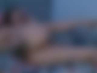 Live cam show with Jazz - Smoking on StripNow