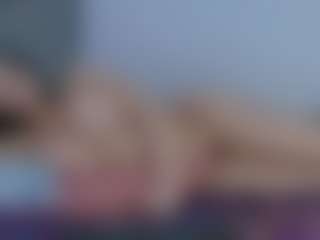 Live cam show with Jazz - Colombia on TeamSkeetLive