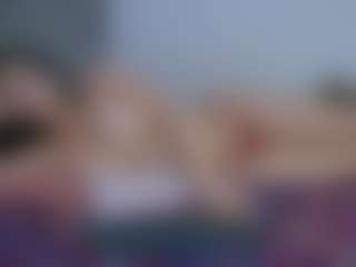 Live cam show with Jazz - Smoke on Uber Horny