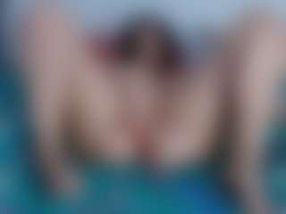 Live cam show with Jazz - Public Curvy on liverealitysex.com