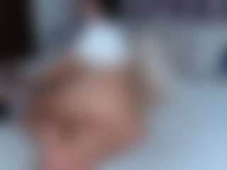 Live cam show with kendallrose - HD on Lustler