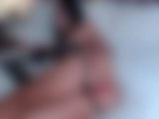 Live cam show with kendallrose - Shaved Pussy on CamwithHer