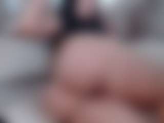 Live cam show with kendallrose - Ride on Camsoda
