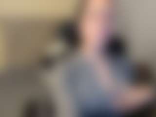 Live cam show with Salome - Big Ass on SquirtSoMuch