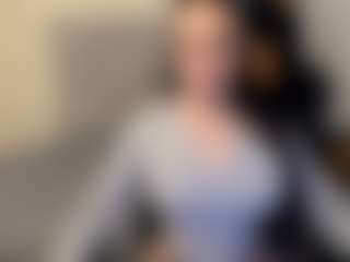Live cam show with Salome - Foot Fetish on Instabang