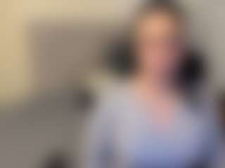 Live cam show with Salome - Brown Hair on camtv