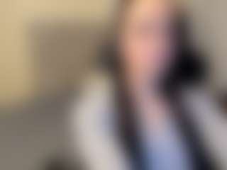 Live cam show with Salome - Dirty Talk on CamSodaAdn