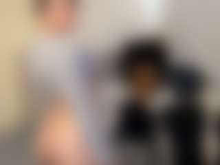 Live cam show with Salome - Brown Hair on livesuperchat.net