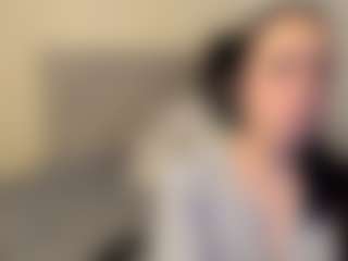Live cam show with Salome - Lush on UwU Esports