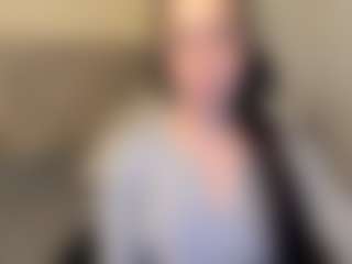 Live cam show with Salome - Oil on pussylord.com