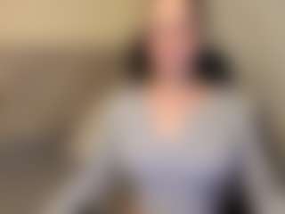 Live cam show with Salome - Big Tits on googirlz