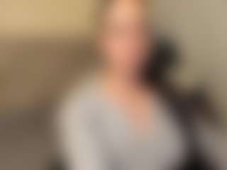 Live cam show with Salome - Athletic on boobsie.com